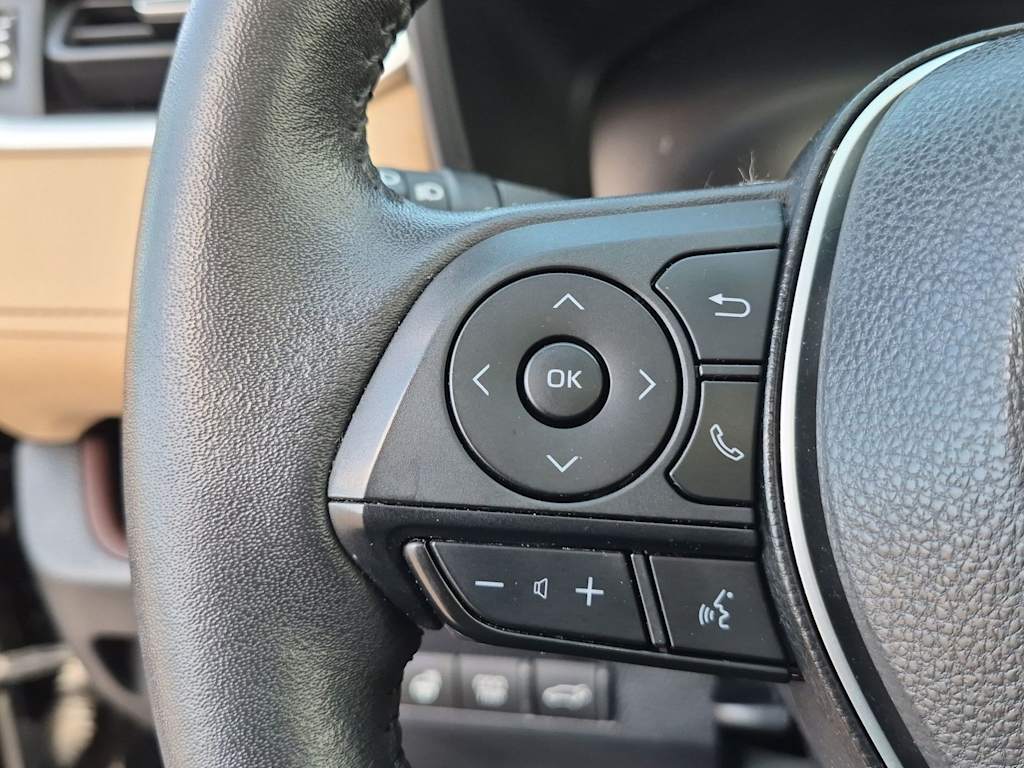 Thumbnail: 2023 Toyota RAV4 - 31