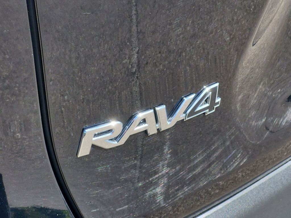 Thumbnail: 2023 Toyota RAV4 - 25