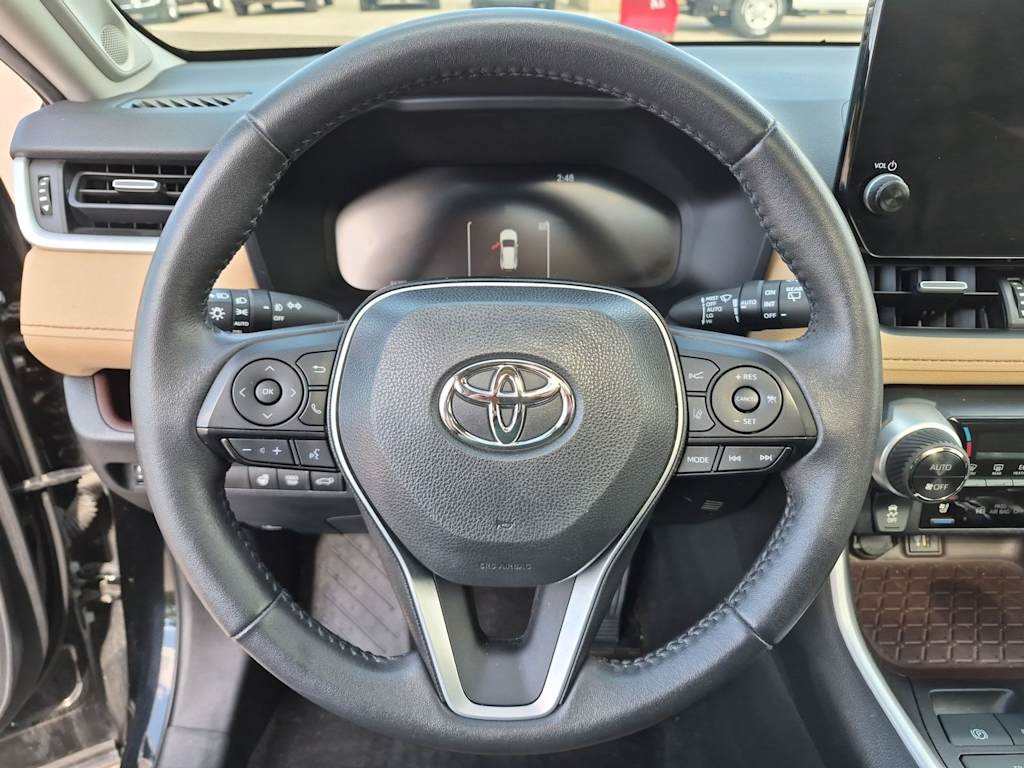 Thumbnail: 2023 Toyota RAV4 - 13