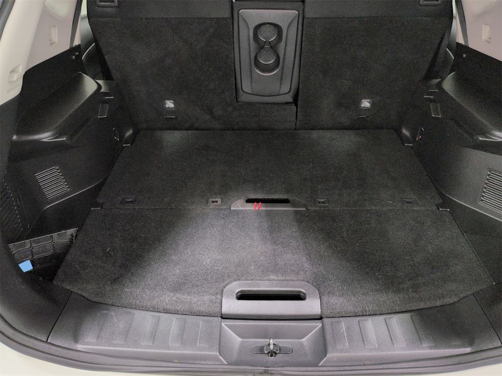 Thumbnail: 2017 Nissan Rogue - 18