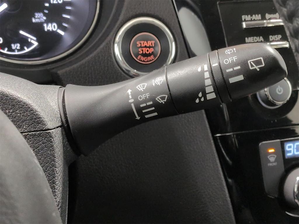 Thumbnail: 2017 Nissan Rogue - 34