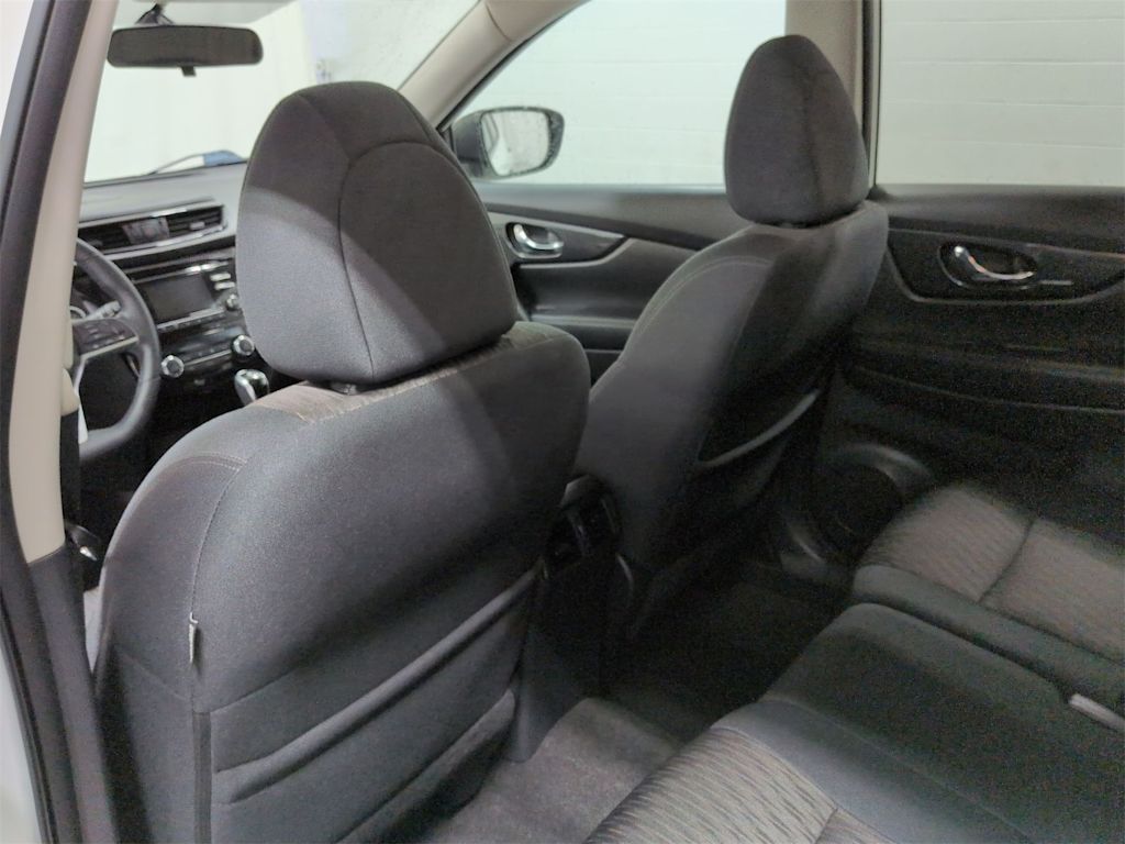 Thumbnail: 2017 Nissan Rogue - 12