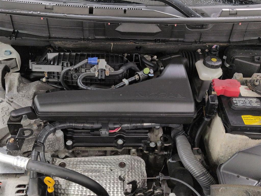 Thumbnail: 2017 Nissan Rogue - 9