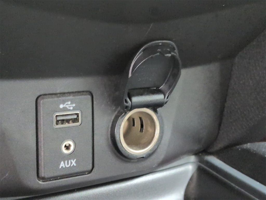 Thumbnail: 2017 Nissan Rogue - 38