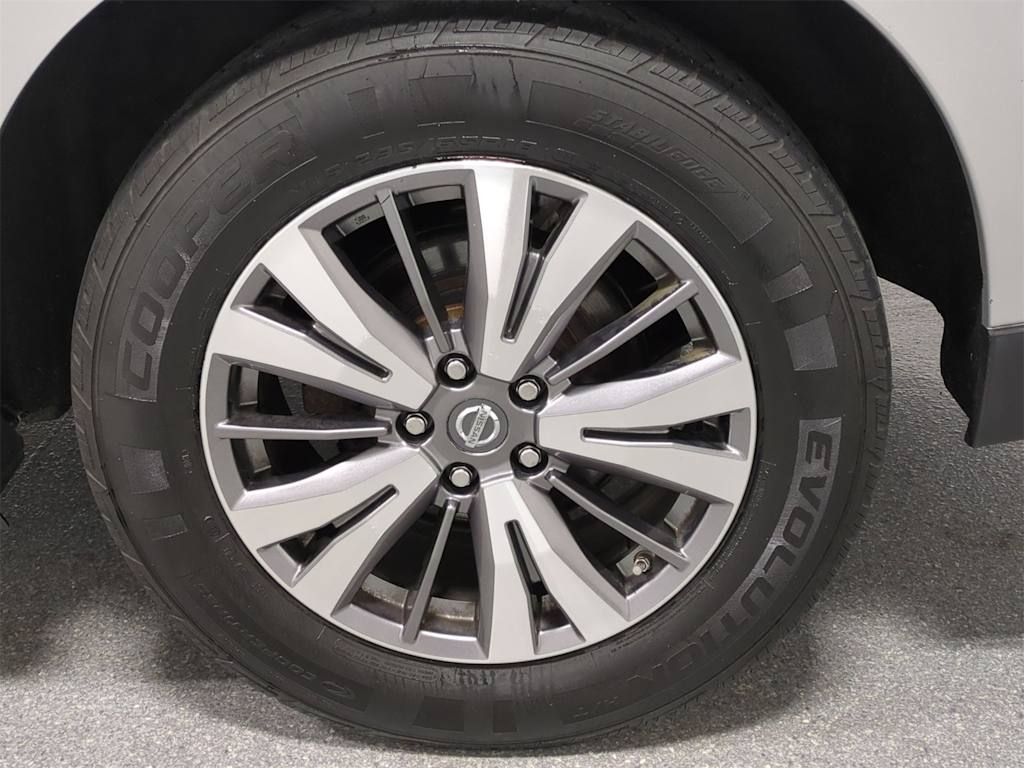 Thumbnail: 2018 Nissan Pathfinder - 8