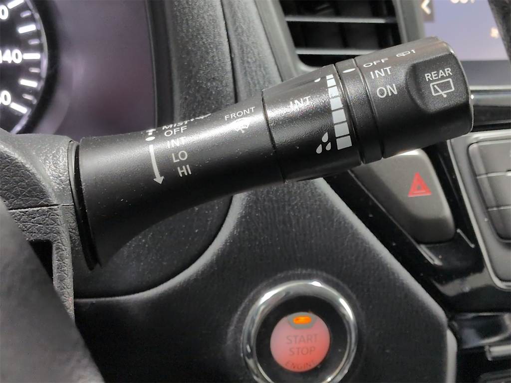 Thumbnail: 2019 Nissan Pathfinder - 32