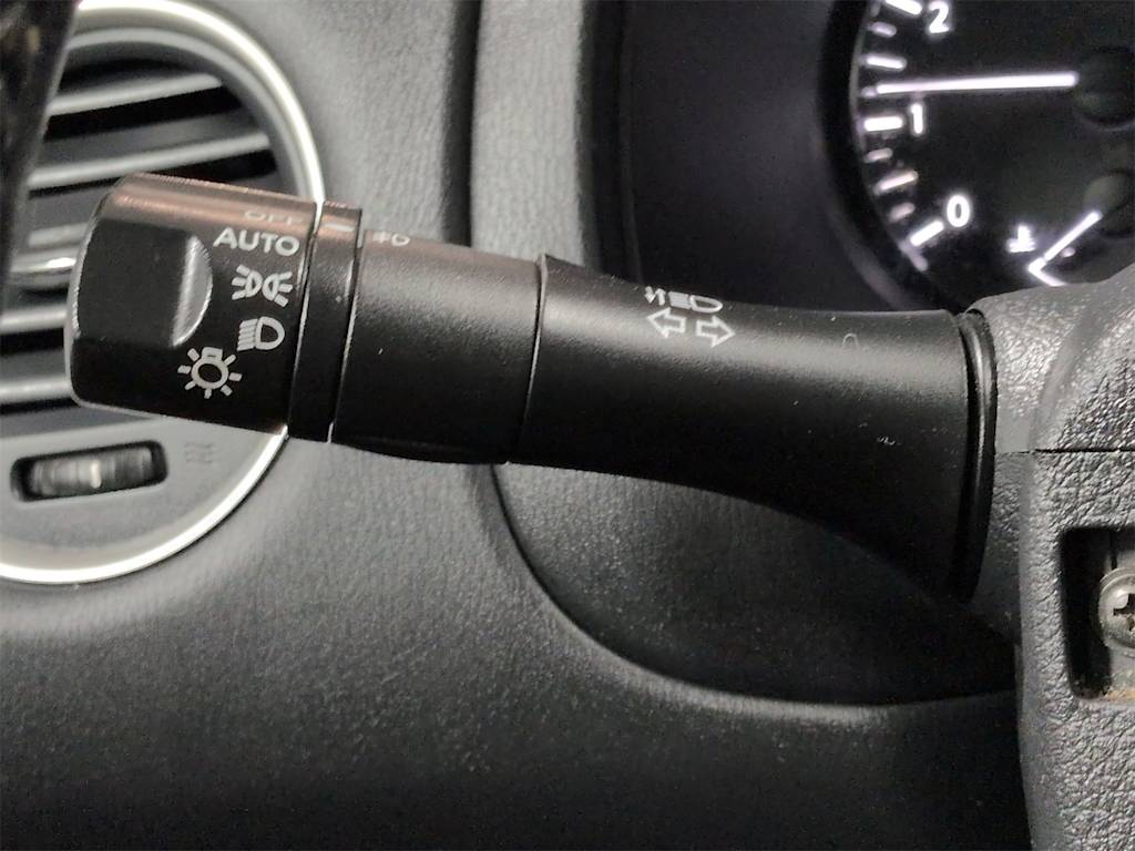 Thumbnail: 2019 Nissan Pathfinder - 33