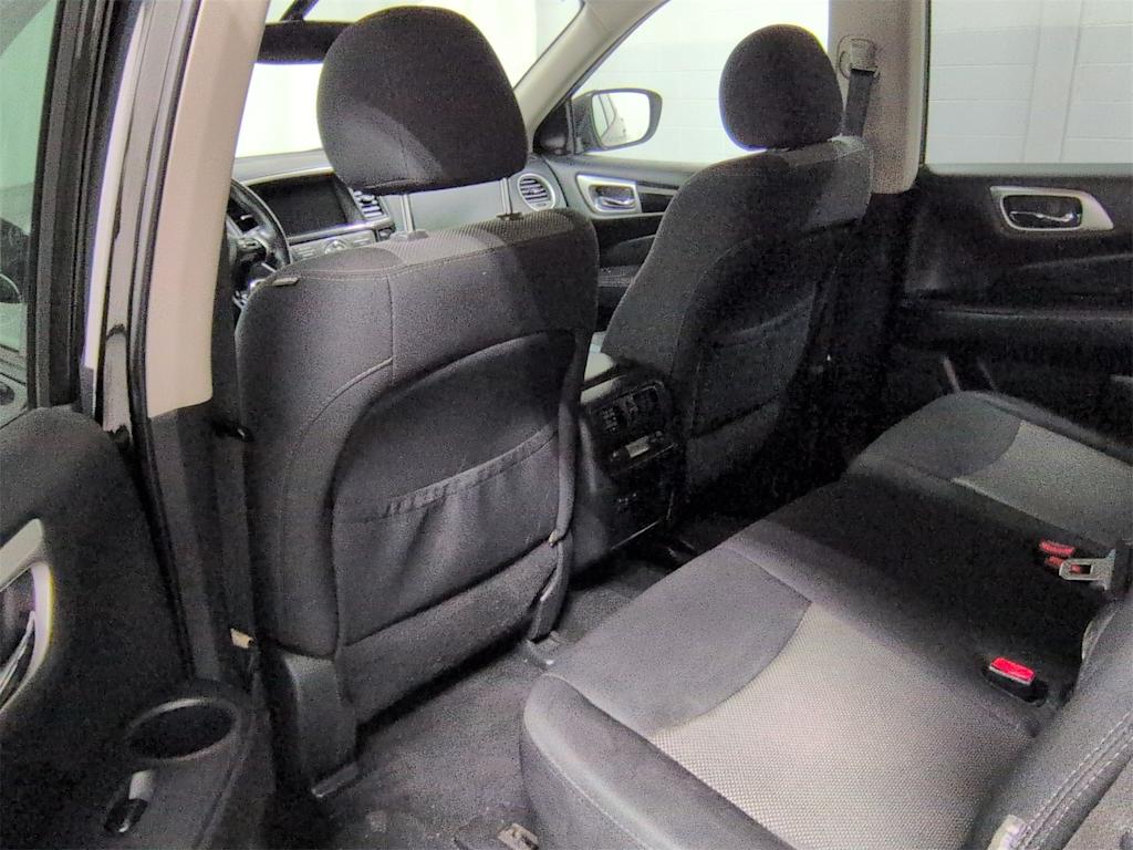 Thumbnail: 2019 Nissan Pathfinder - 13