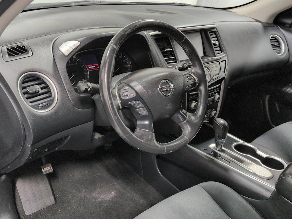 Thumbnail: 2019 Nissan Pathfinder - 2