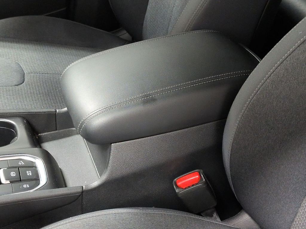 Thumbnail: 2020 Hyundai Santa Fe - 32