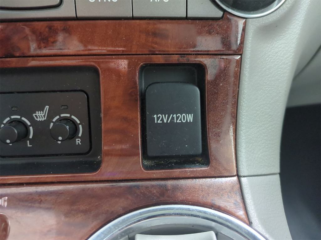Thumbnail: 2013 Toyota Highlander - 36