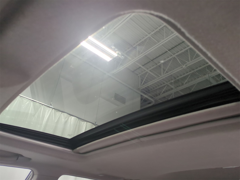 Thumbnail: 2013 Toyota Highlander - 28