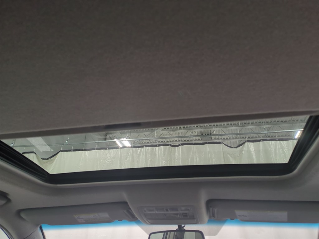 Thumbnail: 2013 Toyota Highlander - 31