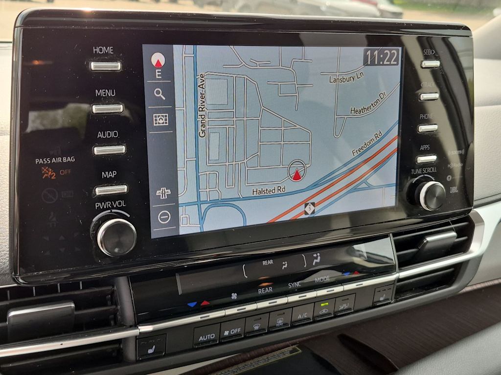 Thumbnail: 2021 Toyota Sienna - 38