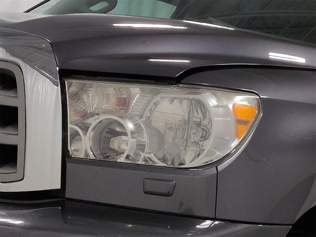 Thumbnail: 2016 Toyota Sequoia - 27