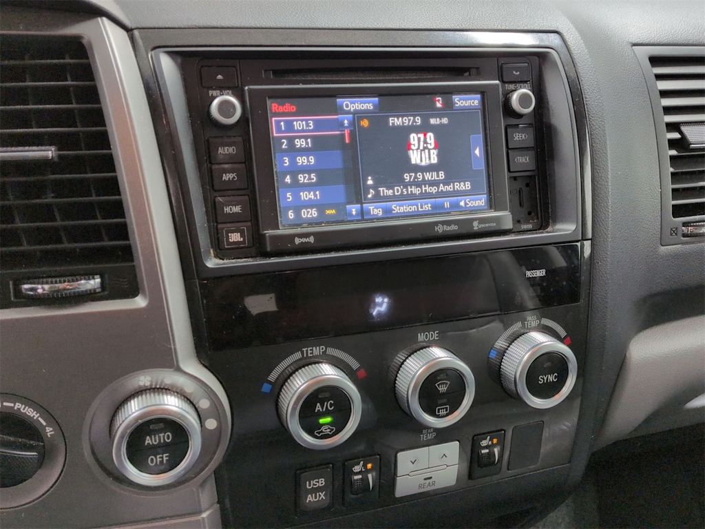 Thumbnail: 2016 Toyota Sequoia - 15