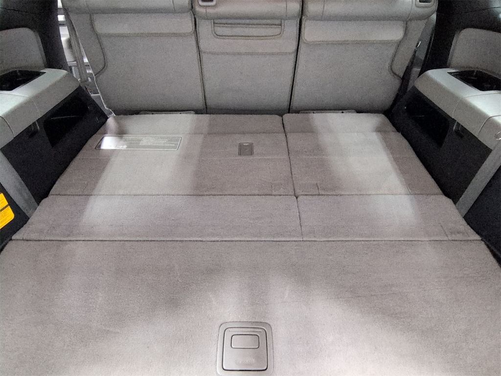 Thumbnail: 2016 Toyota Sequoia - 18