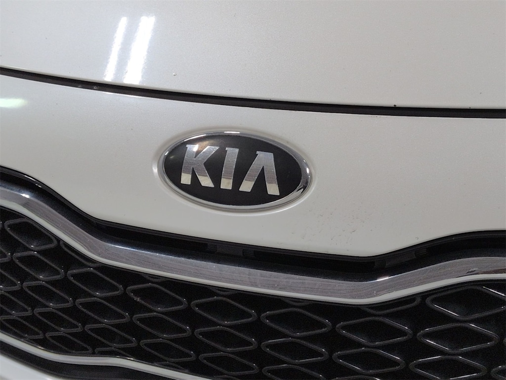 Thumbnail: 2013 Kia Optima - 25