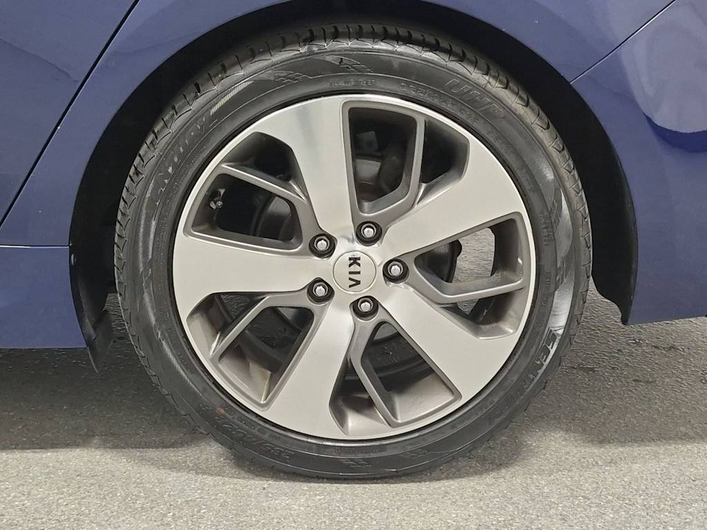 Thumbnail: 2019 Kia Optima - 8