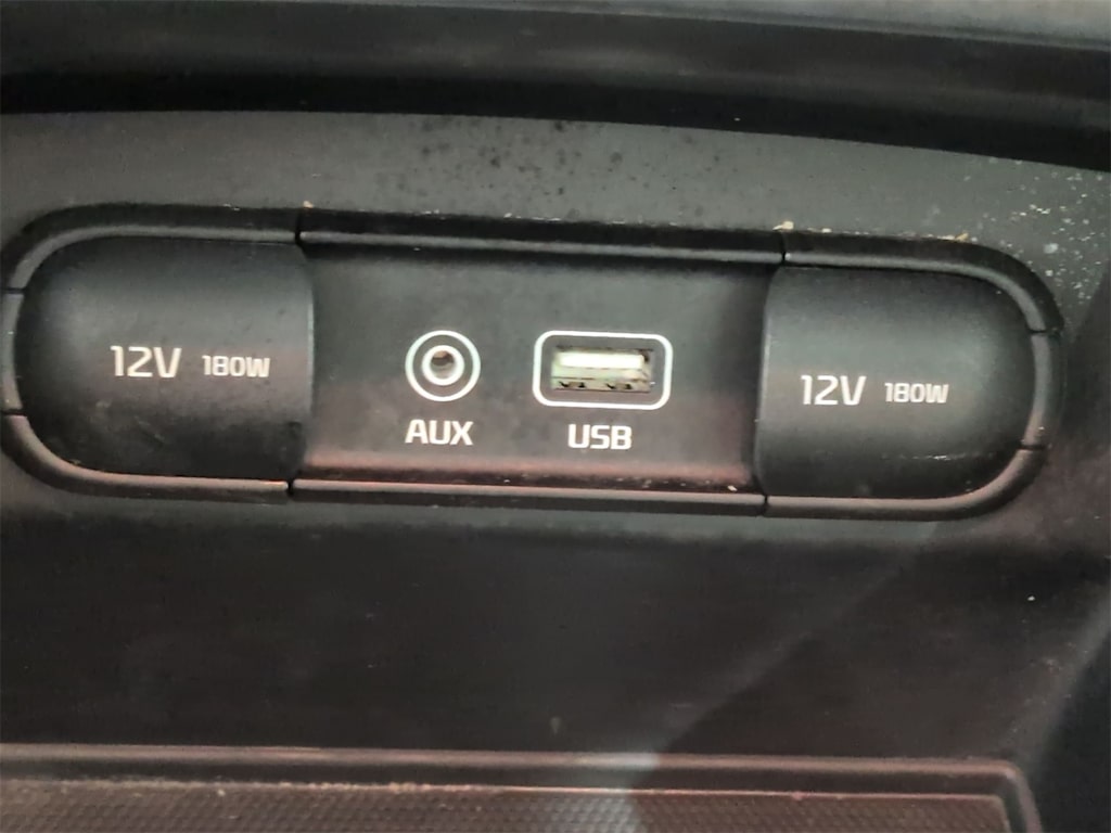 Thumbnail: 2016 Kia Sorento - 36