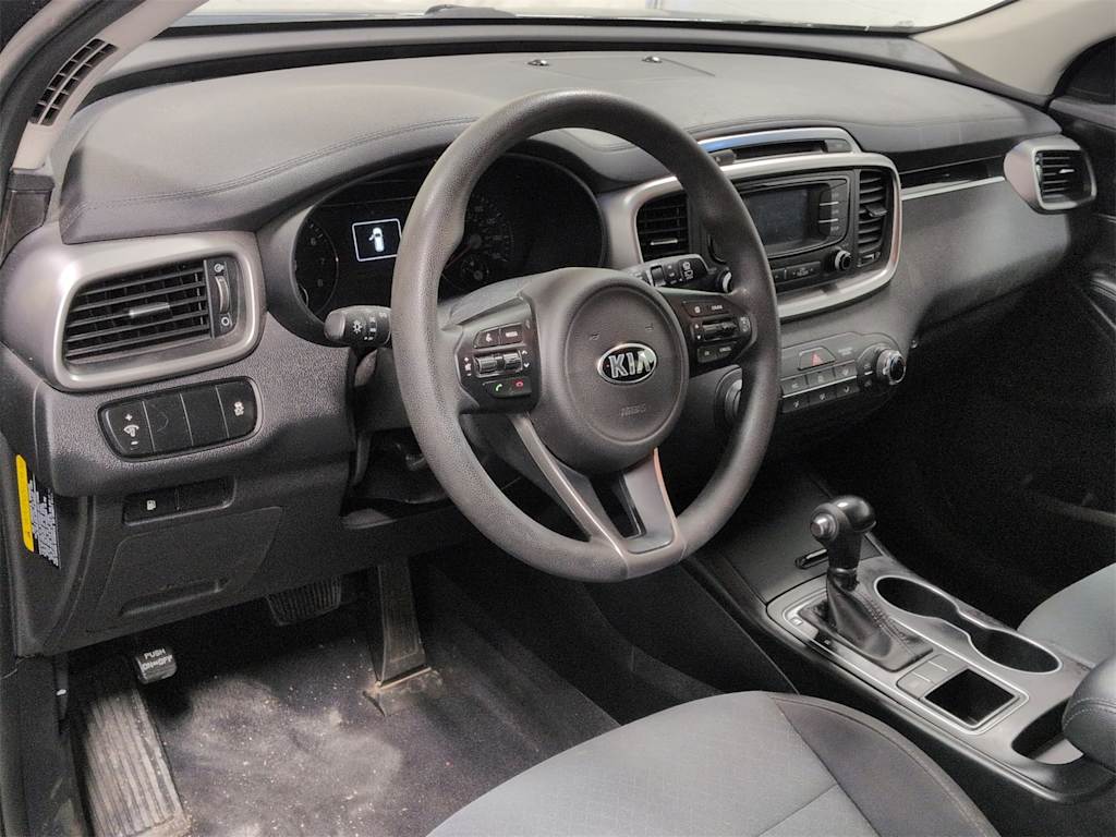 Thumbnail: 2016 Kia Sorento - 2