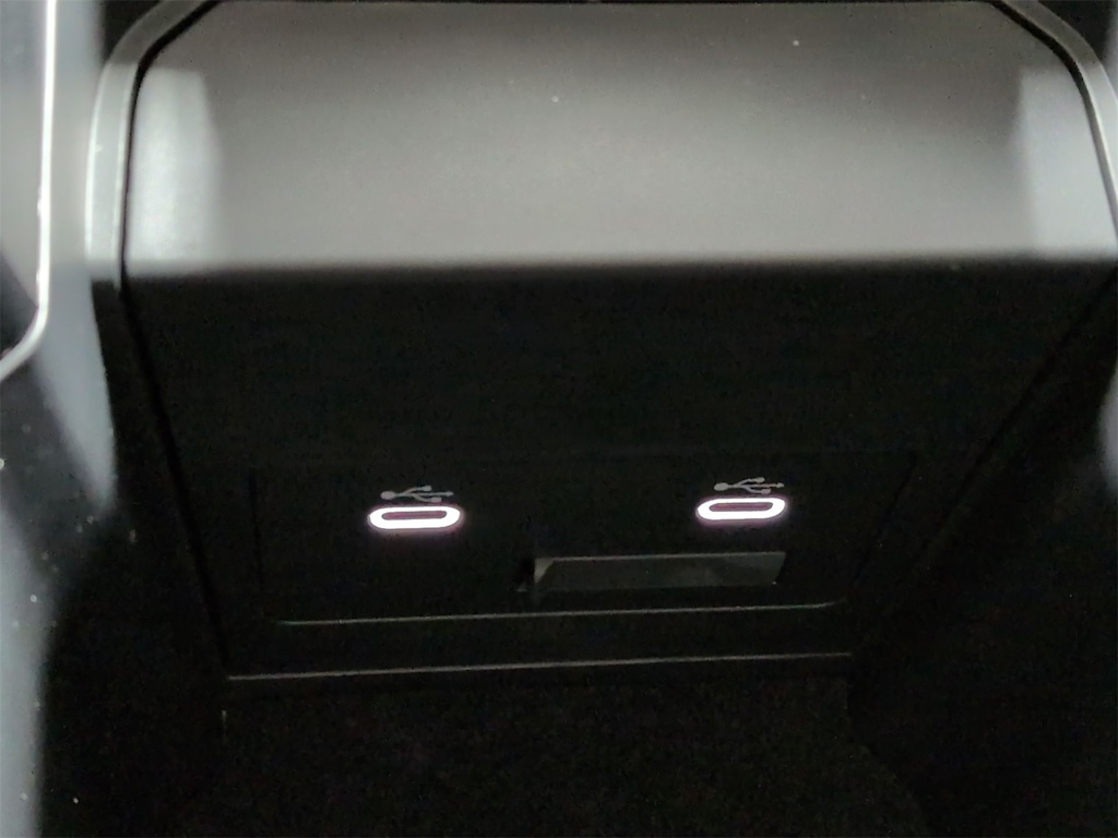 Thumbnail: 2025 Mazda CX-50 - 36