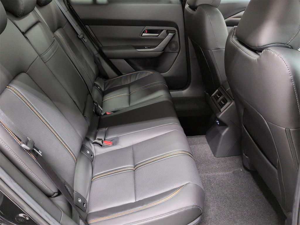 Thumbnail: 2025 Mazda CX-50 - 30