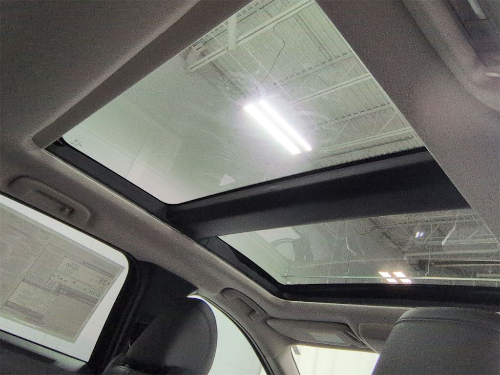 Thumbnail: 2026 Mazda CX-50 - 31