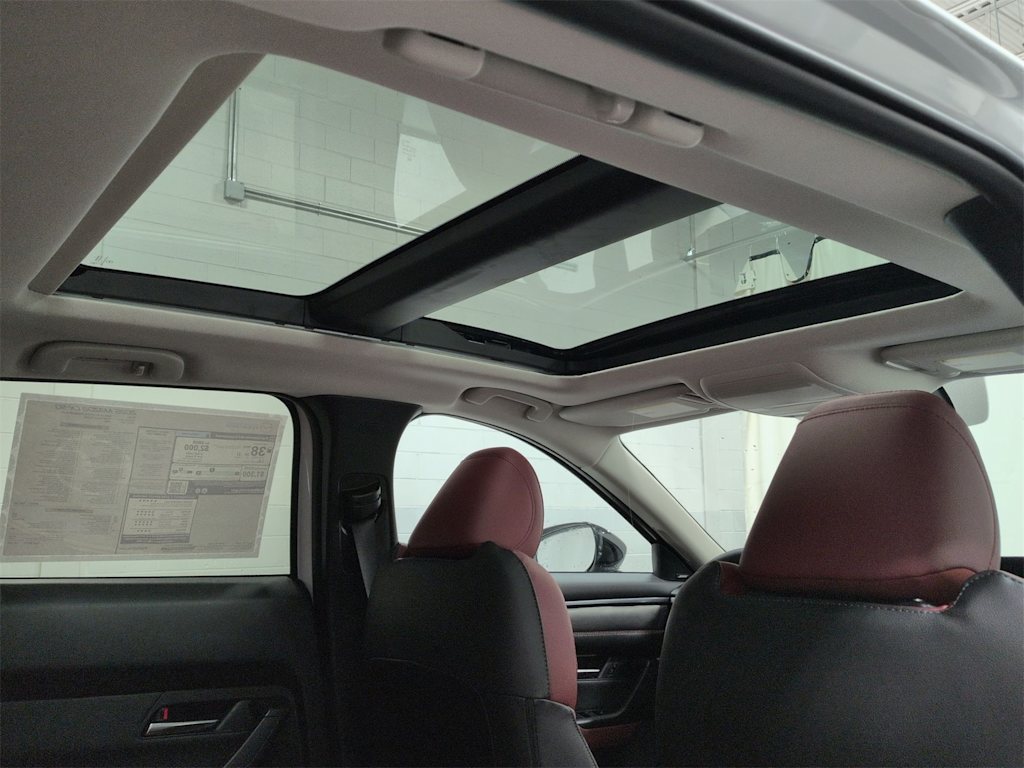 Thumbnail: 2026 Mazda CX-50 - 31