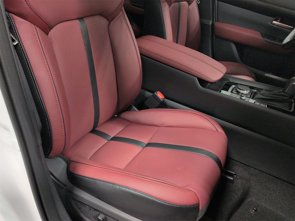 Thumbnail: 2026 Mazda CX-50 - 12