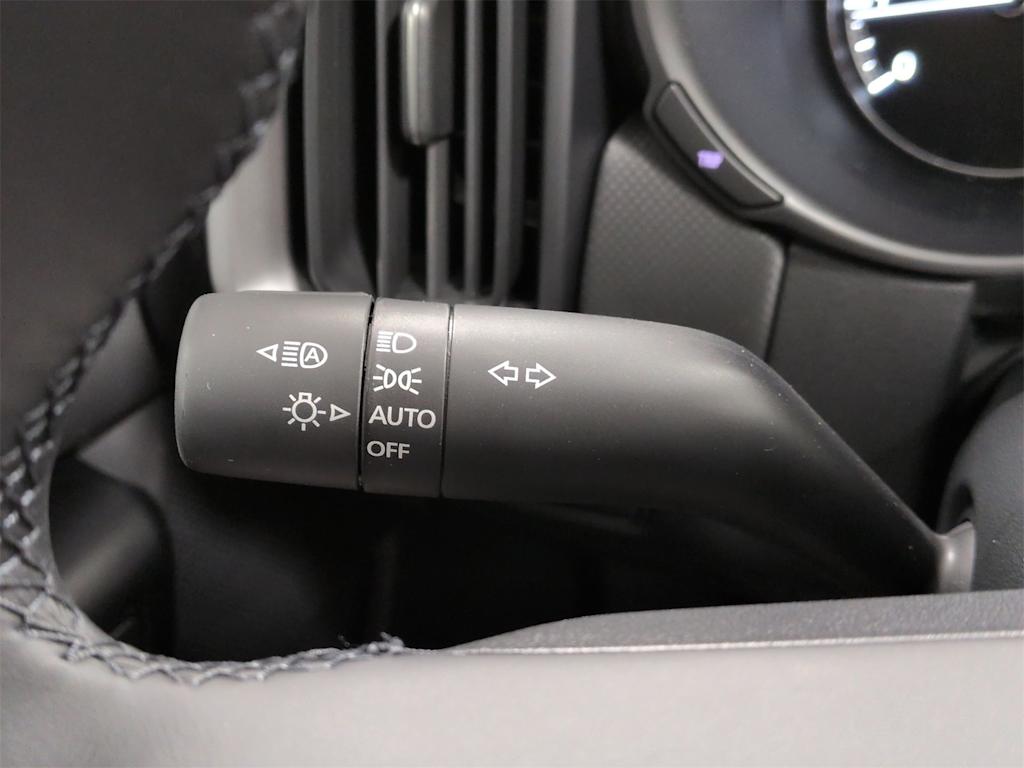 Thumbnail: 2025 Mazda CX-50 - 33