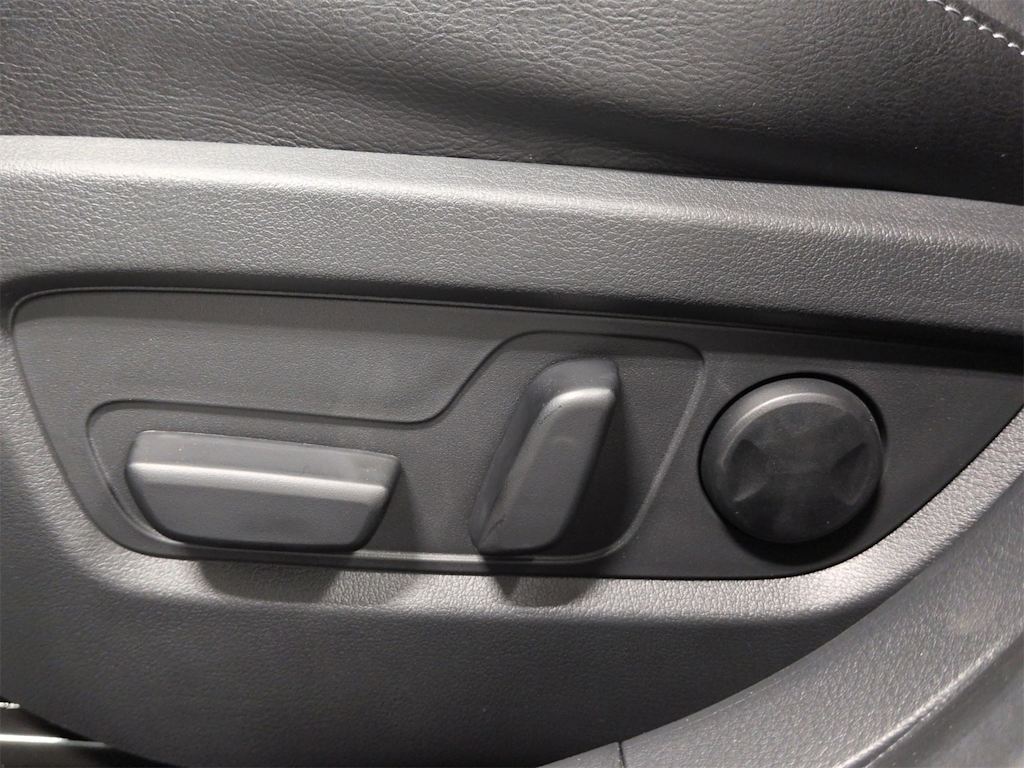 Thumbnail: 2025 Mazda CX-50 - 27