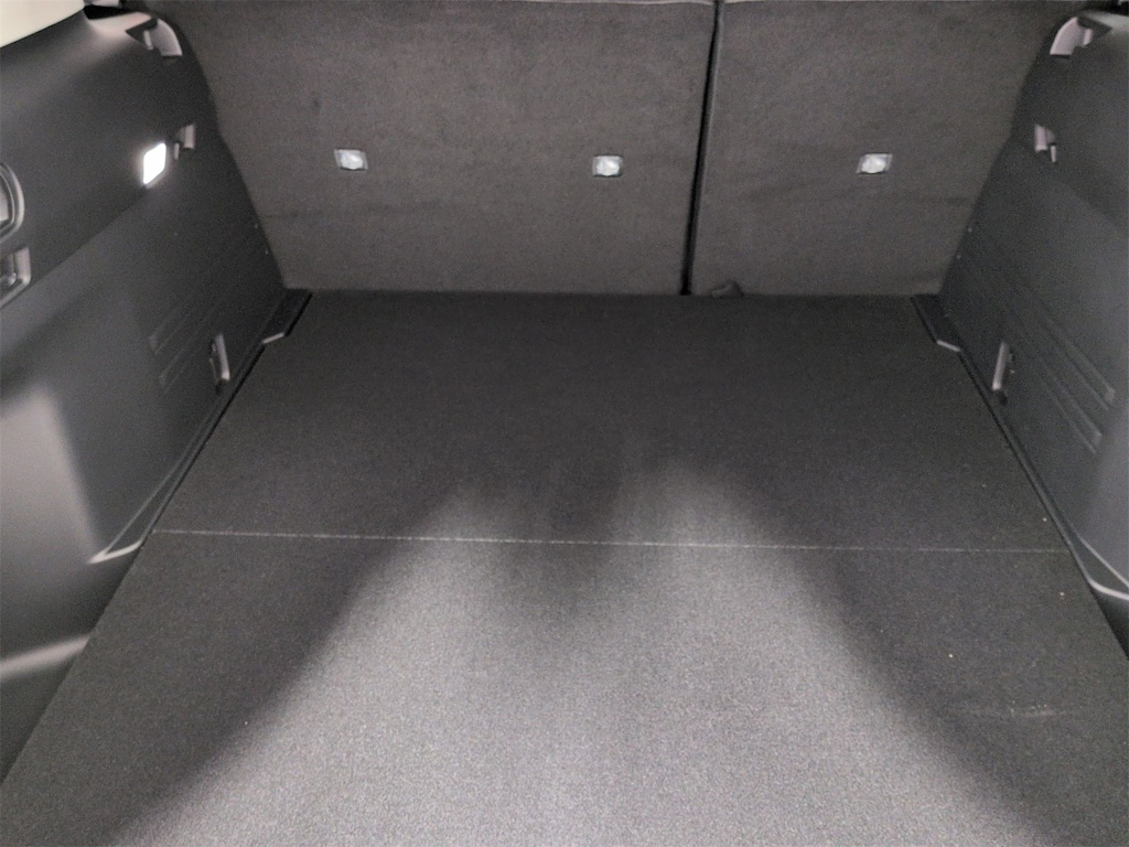 Thumbnail: 2025 Mazda CX-50 - 18