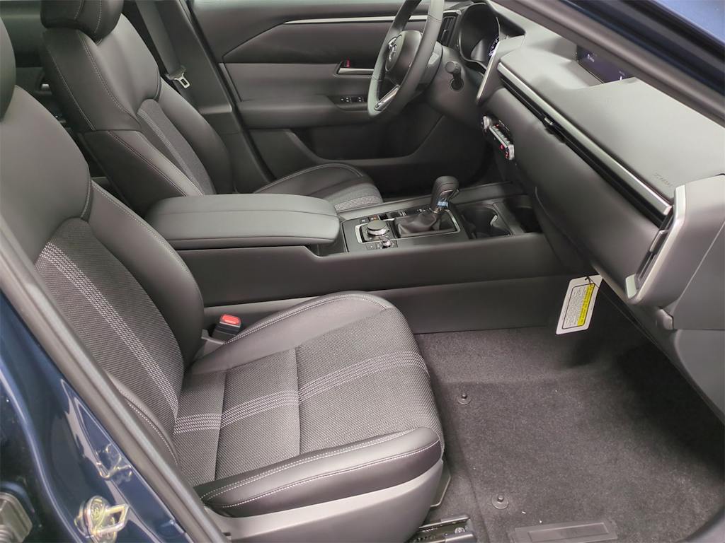 Thumbnail: 2025 Mazda CX-50 - 28