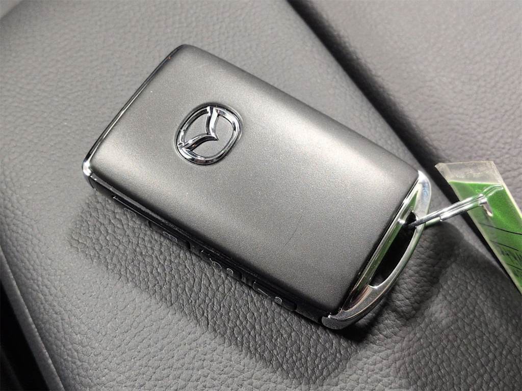 Thumbnail: 2025 Mazda CX-50 - 18