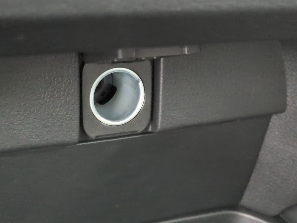 Thumbnail: 2025 Mazda CX-50 - 38