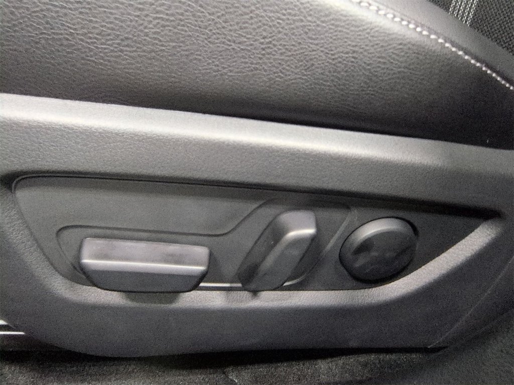 Thumbnail: 2025 Mazda CX-50 - 27