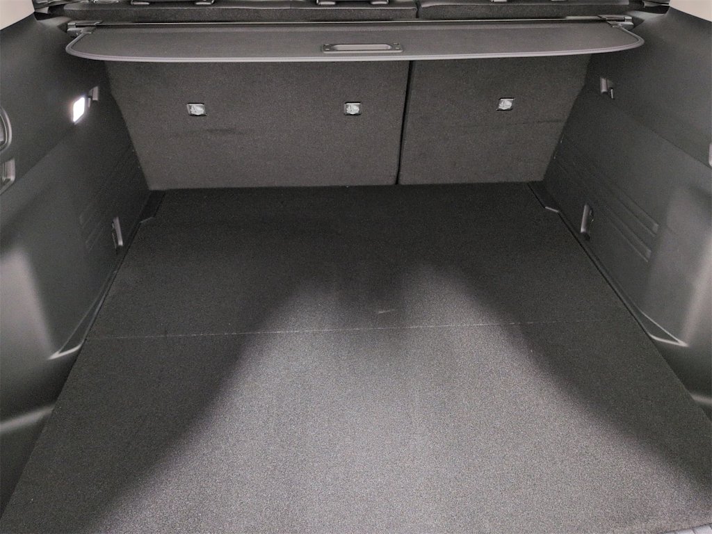 Thumbnail: 2025 Mazda CX-50 - 18