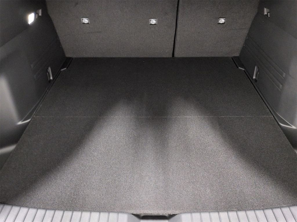 Thumbnail: 2025 Mazda CX-50 - 18