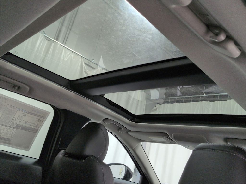 Thumbnail: 2025 Mazda CX-50 - 31