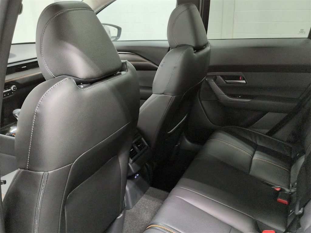 Thumbnail: 2025 Mazda CX-50 - 13