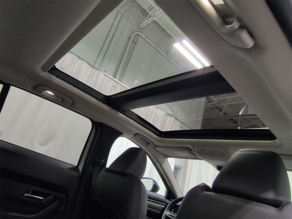 Thumbnail: 2025 Mazda CX-50 - 31