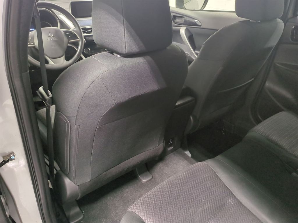 Thumbnail: 2018 Mitsubishi Eclipse Cross - 13
