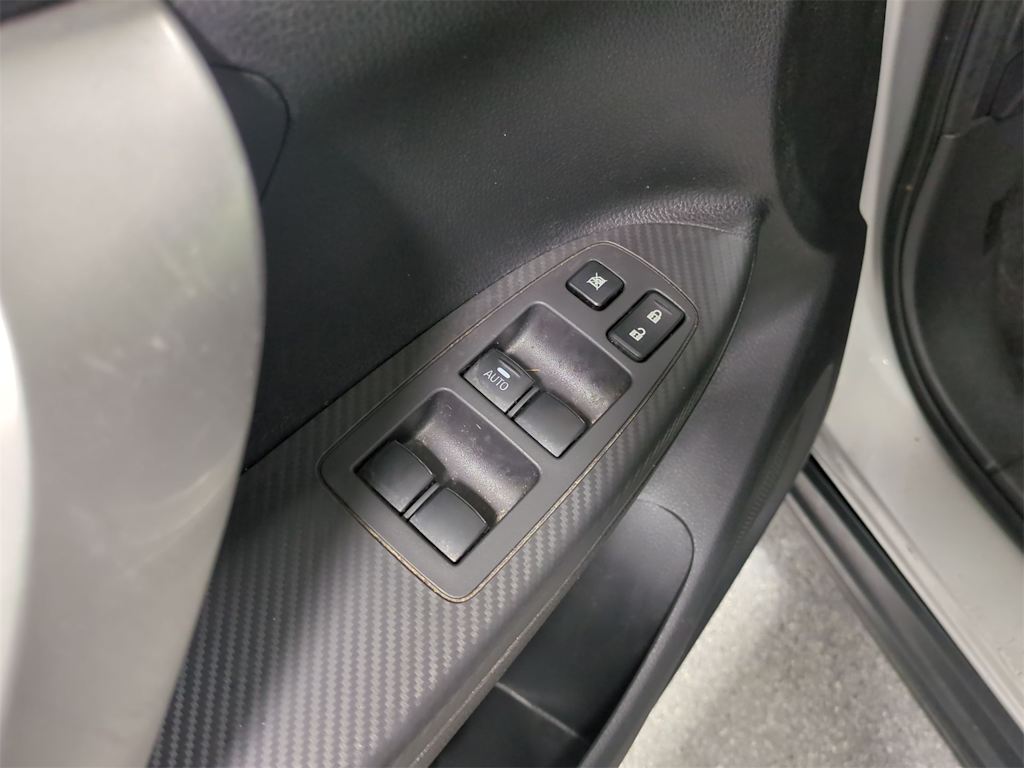 Thumbnail: 2018 Mitsubishi Eclipse Cross - 27