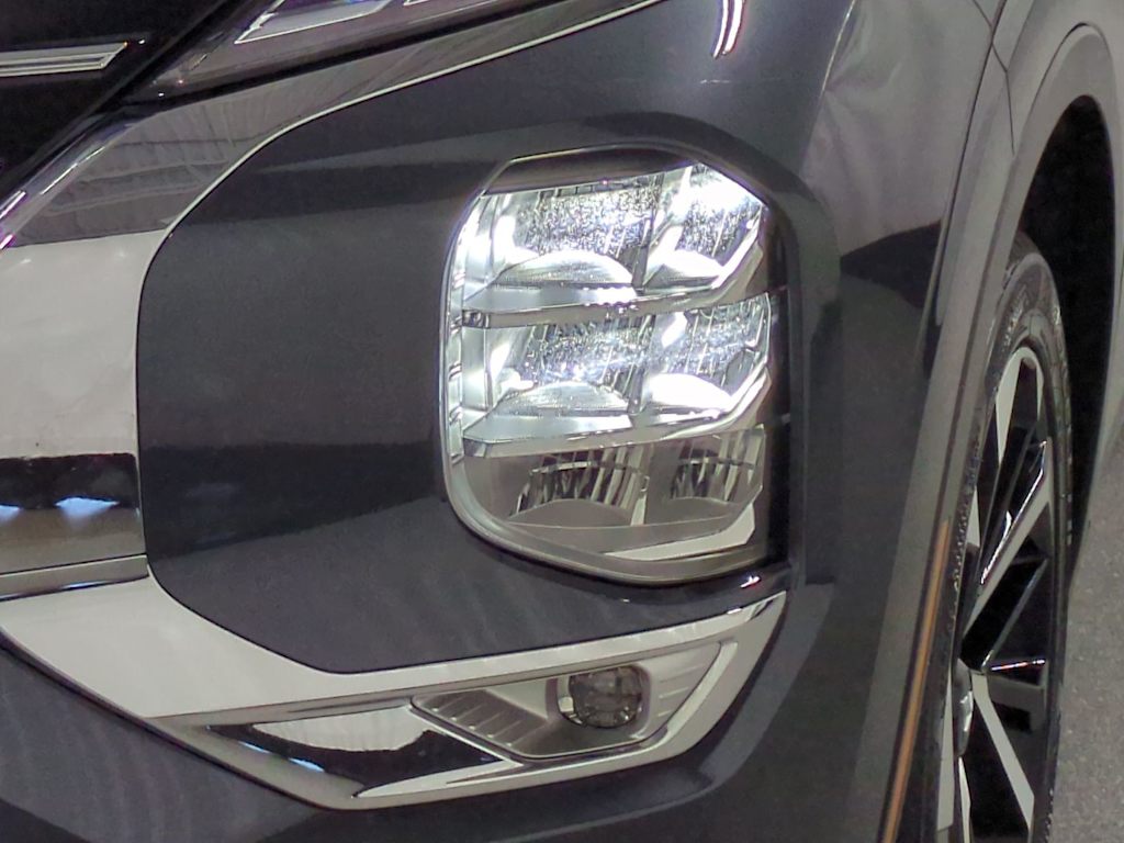 Thumbnail: 2025 Mitsubishi Outlander - 20
