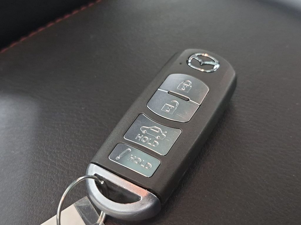 Thumbnail: 2014 Mazda Mazda3 - 18