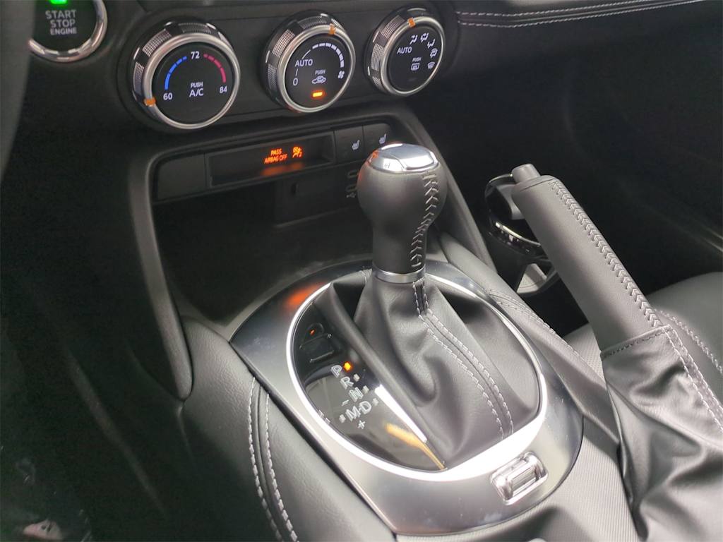 Thumbnail: 2025 Mazda MX-5 Miata - 15