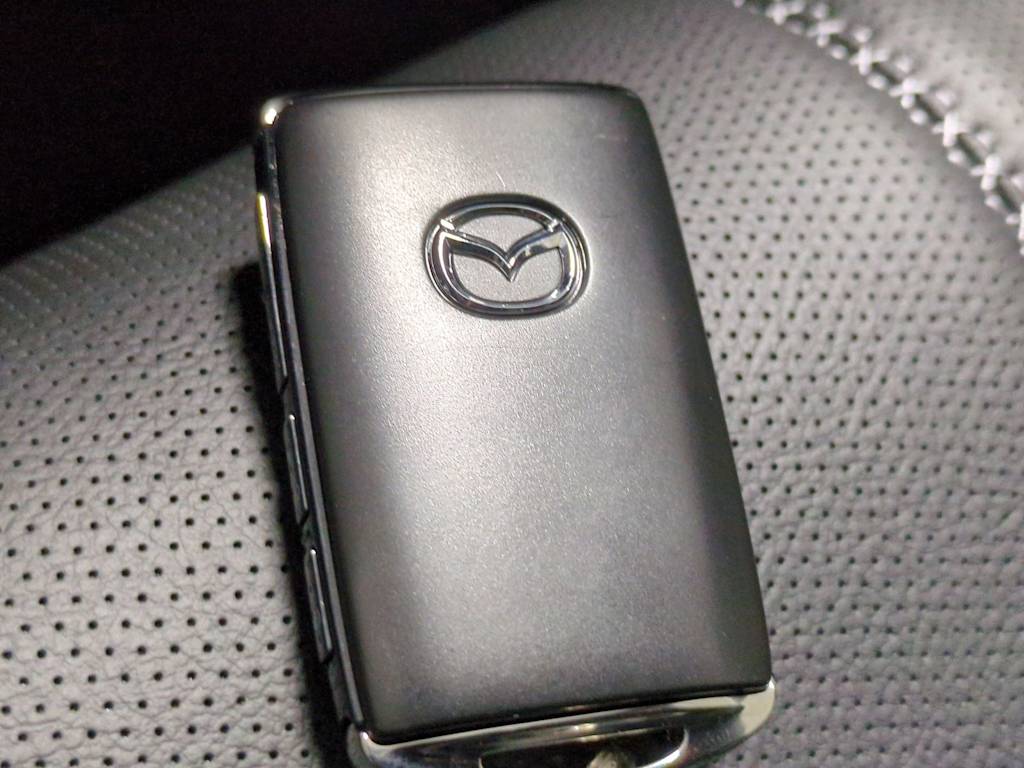 Thumbnail: 2026 Mazda MX-5 Miata - 16