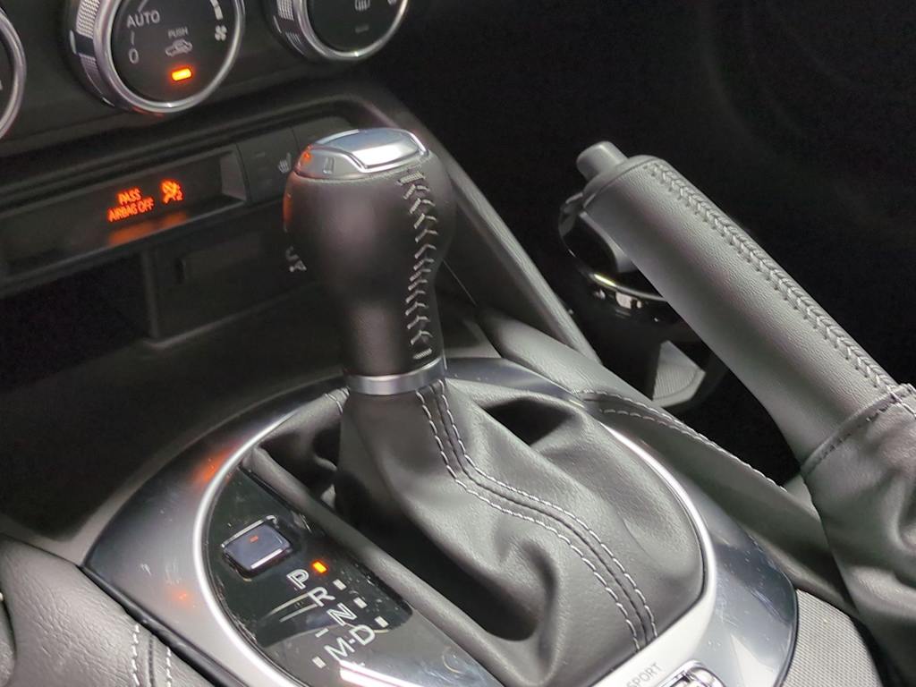 Thumbnail: 2026 Mazda MX-5 Miata - 13