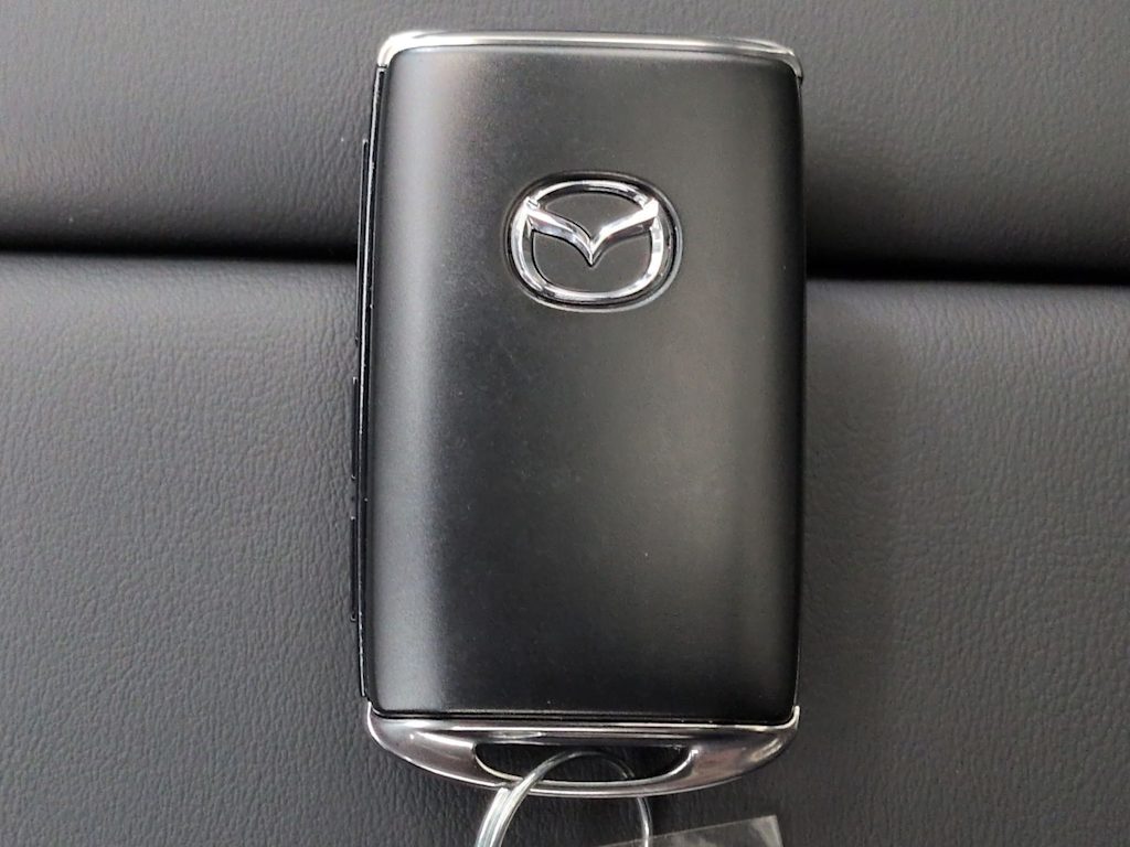 Thumbnail: 2026 Mazda CX-70 - 39